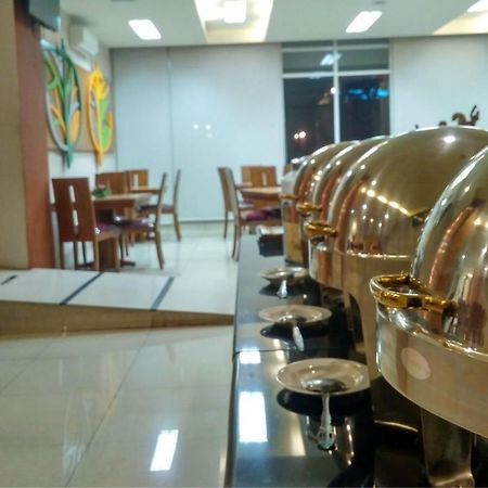 Utc Dago Hotel Бандунг Екстериор снимка