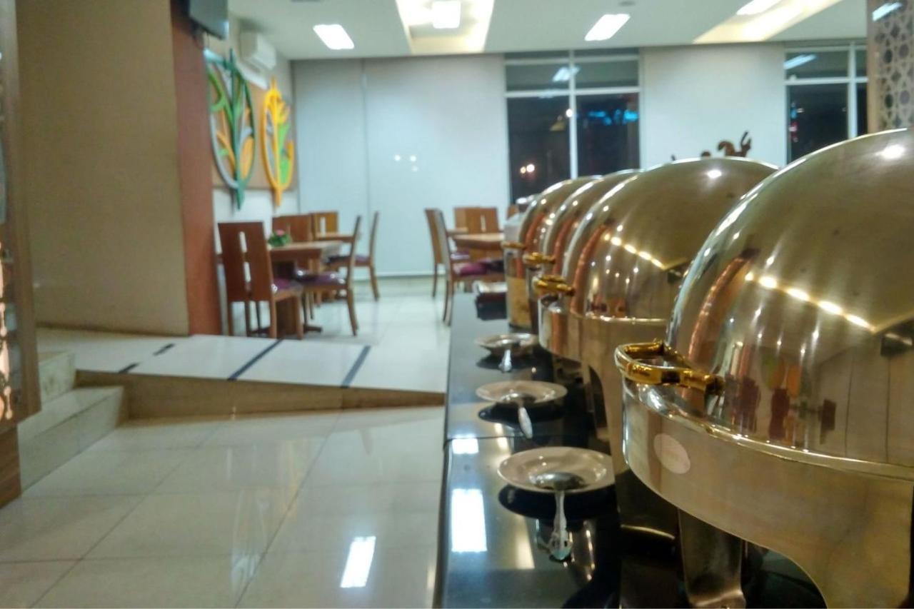 Utc Dago Hotel Бандунг Екстериор снимка