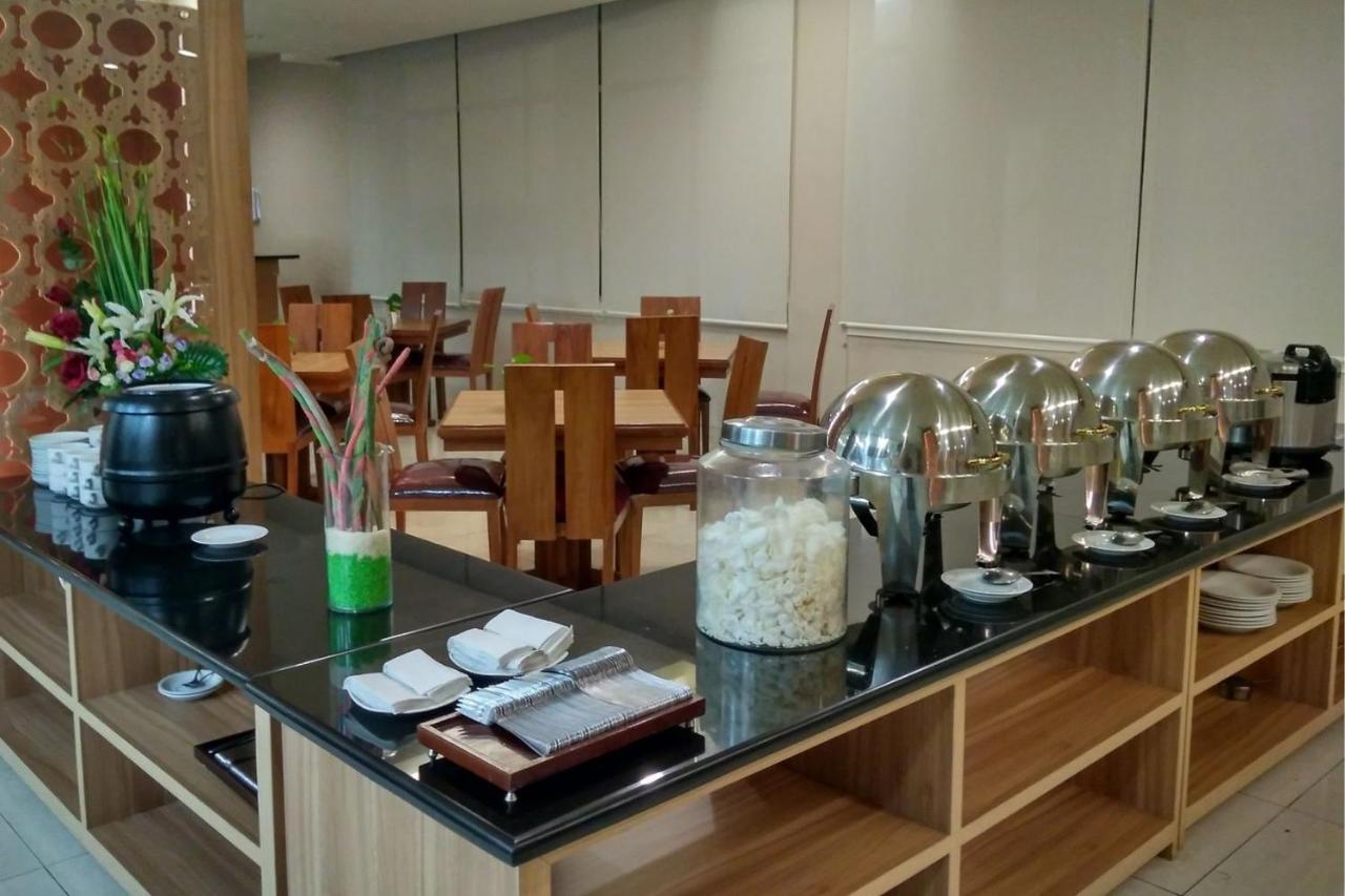 Utc Dago Hotel Бандунг Екстериор снимка