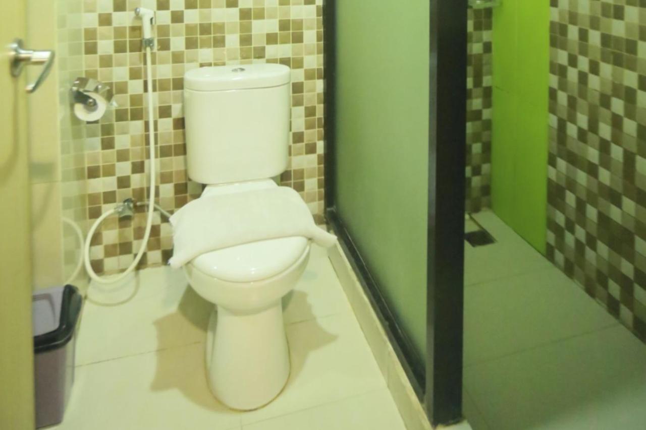 Utc Dago Hotel Бандунг Екстериор снимка