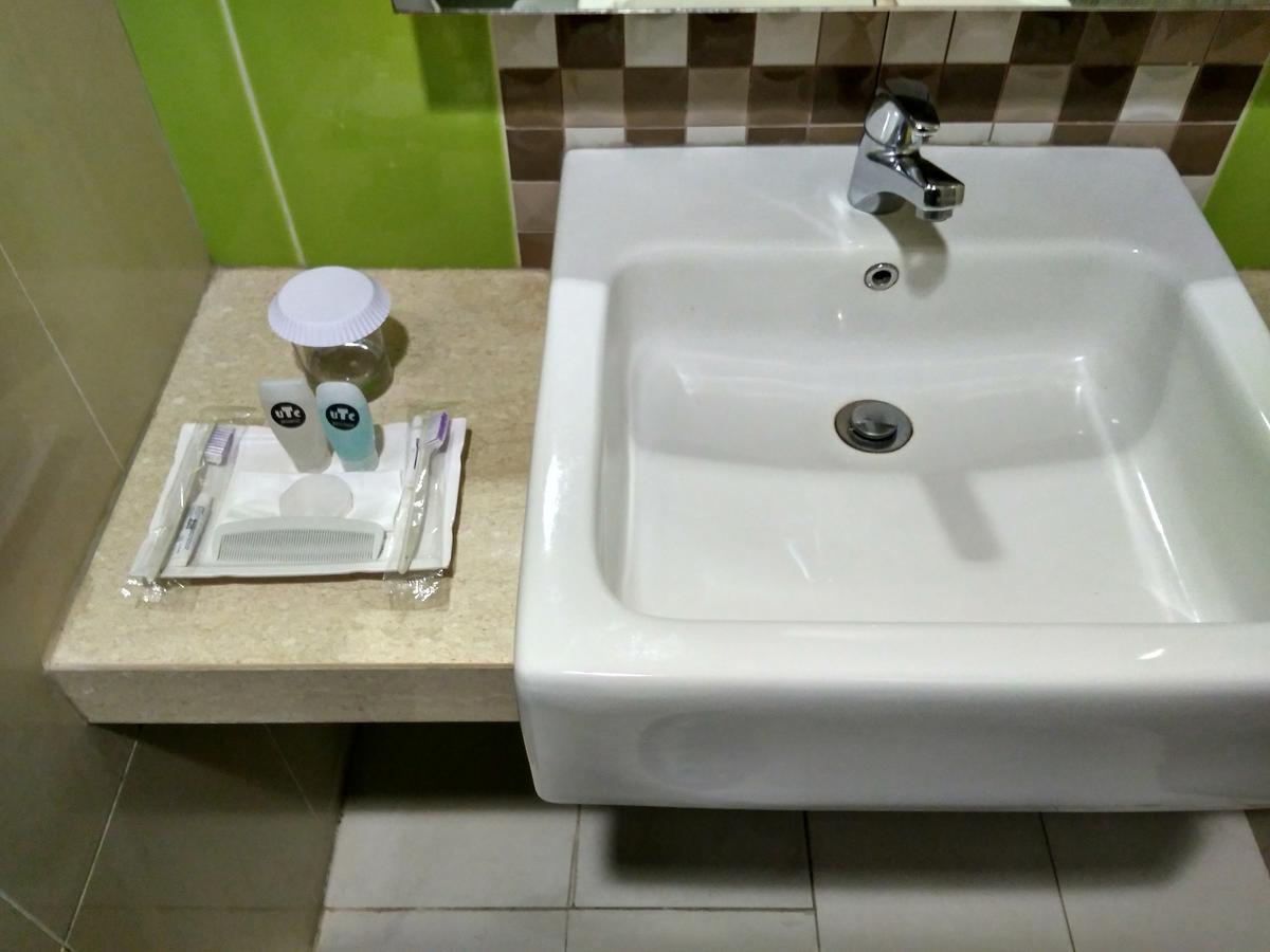 Utc Dago Hotel Бандунг Екстериор снимка
